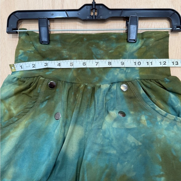 NWOT CROSSFOX limited edition MEDIUM tempest breeches greens and blues - Picture 10 of 14